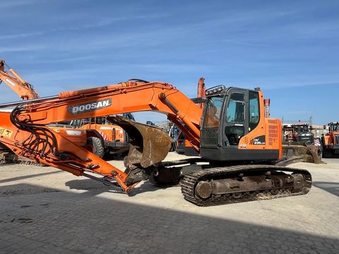 Doosan DX235LCR