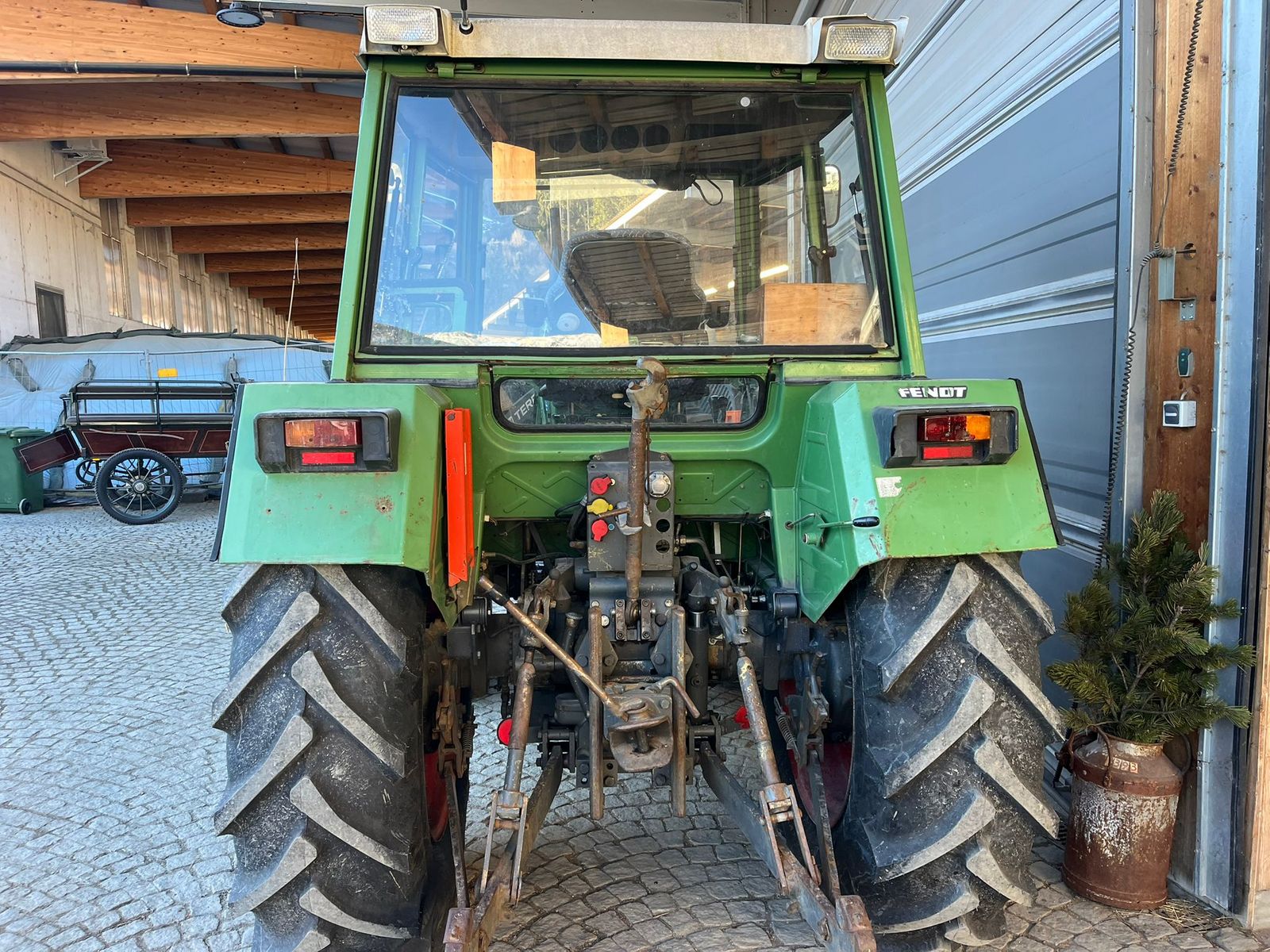 Fendt Farmer 306 LSA 40 km/h 3