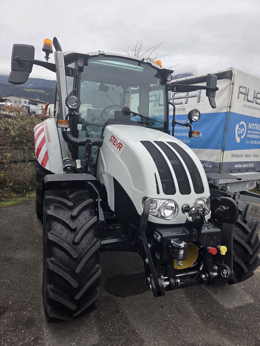 Steyr 4075 Kompakt S (Stage V) 2