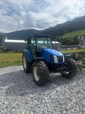 New Holland T5040