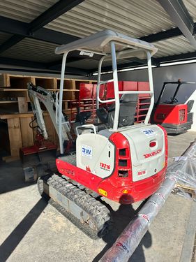 Takeuchi TB 216 mit Powertilt