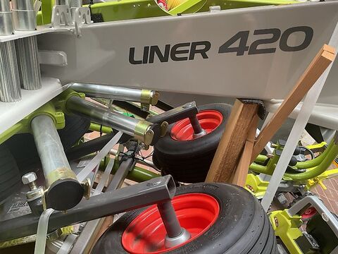 Claas Liner 420 3