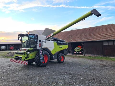 <strong>Claas Lexion 7500</strong><br />