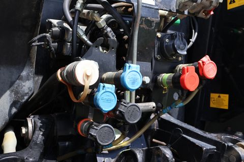 4076-138e77425e1b9aa23bc8803333248916-6047430