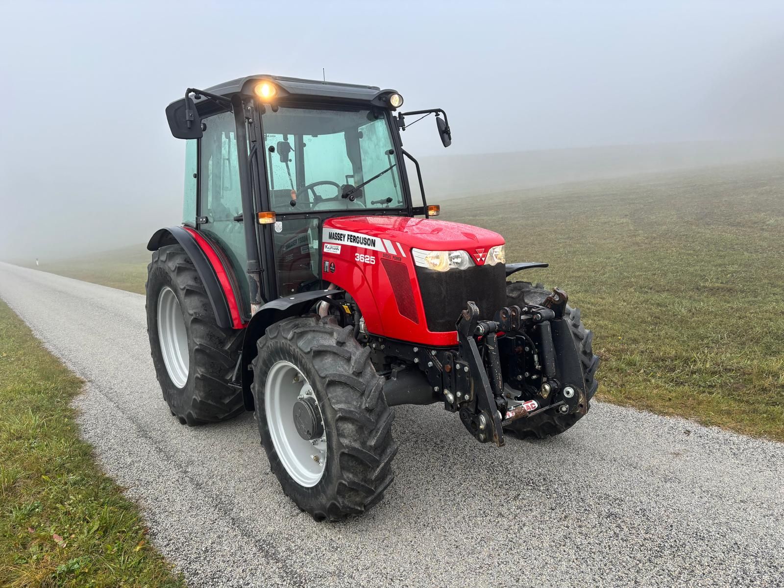 Massey Ferguson MF 3625 A 2