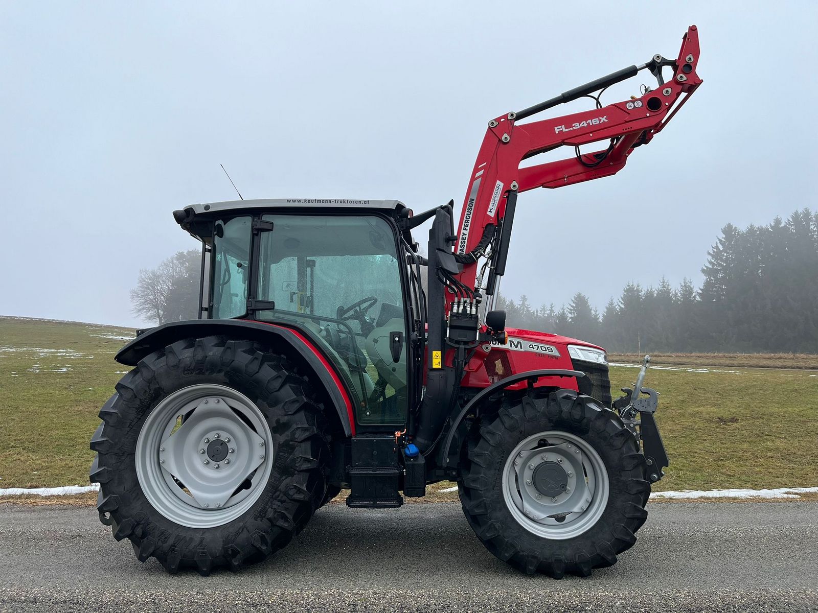 Massey Ferguson MF 4709 M Dyna-2 Kabine 3