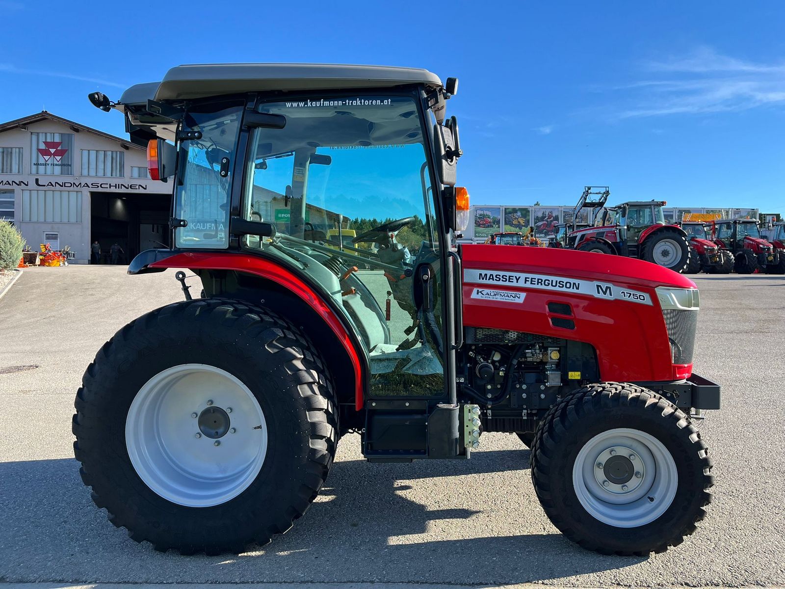 Massey Ferguson MF 1750 M HST 2