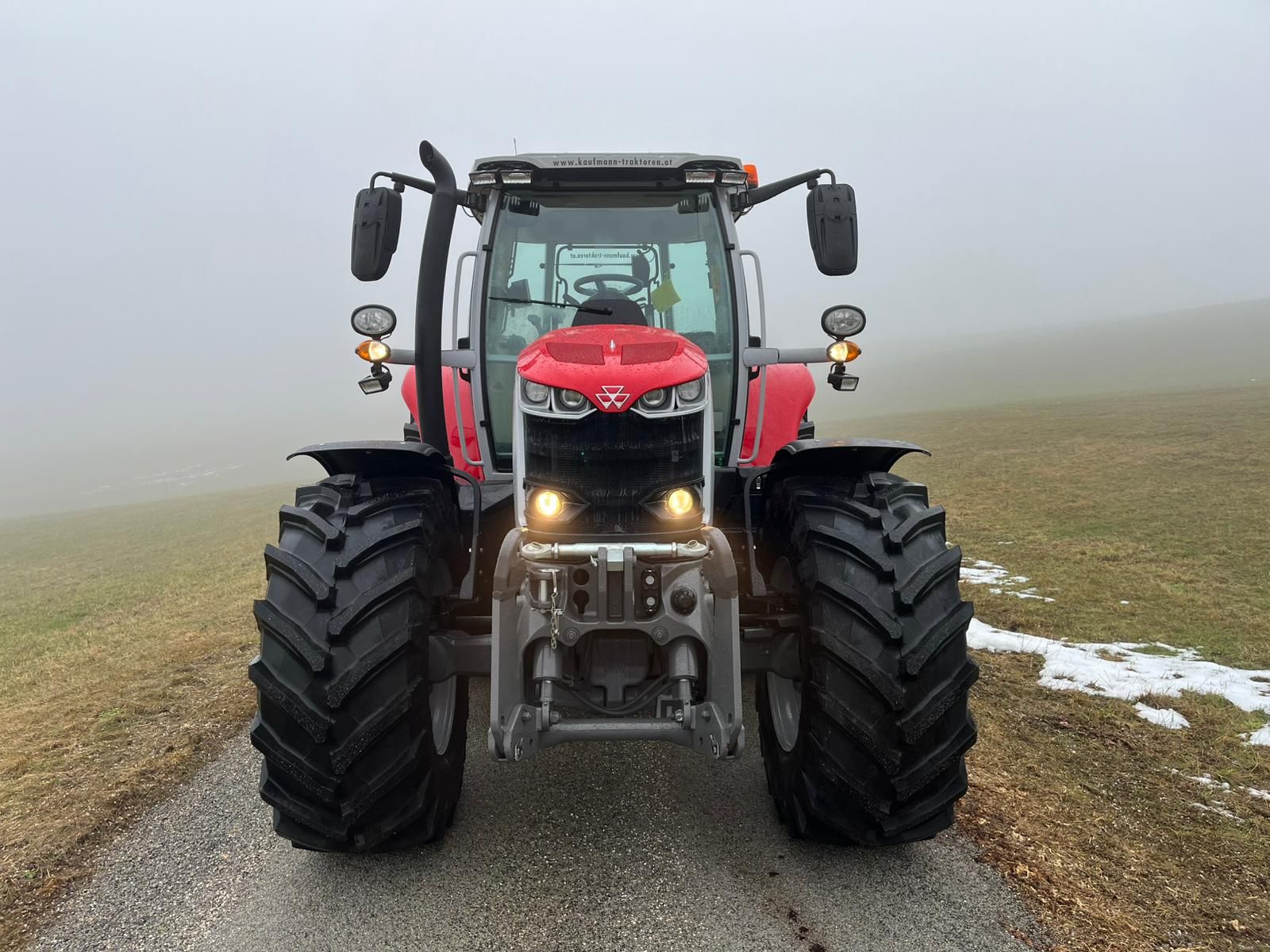 Massey Ferguson MF 6S.165 Dyna-6 Exclusive 2
