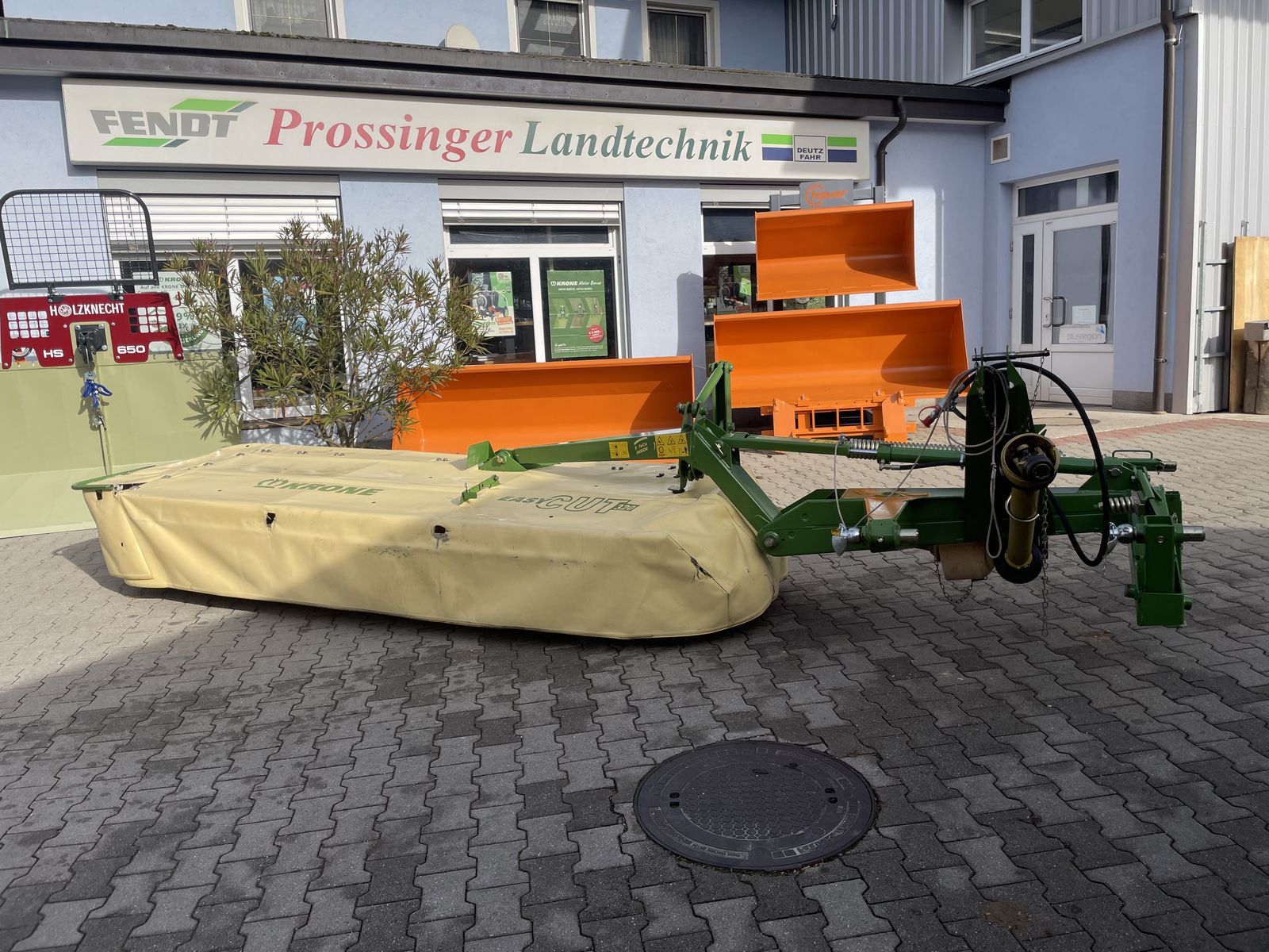 Krone Easy Cut 320 Heck 1