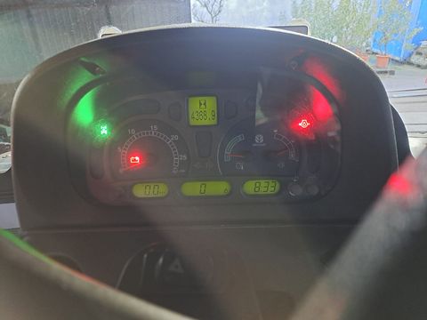 New Holland T6020 Delta