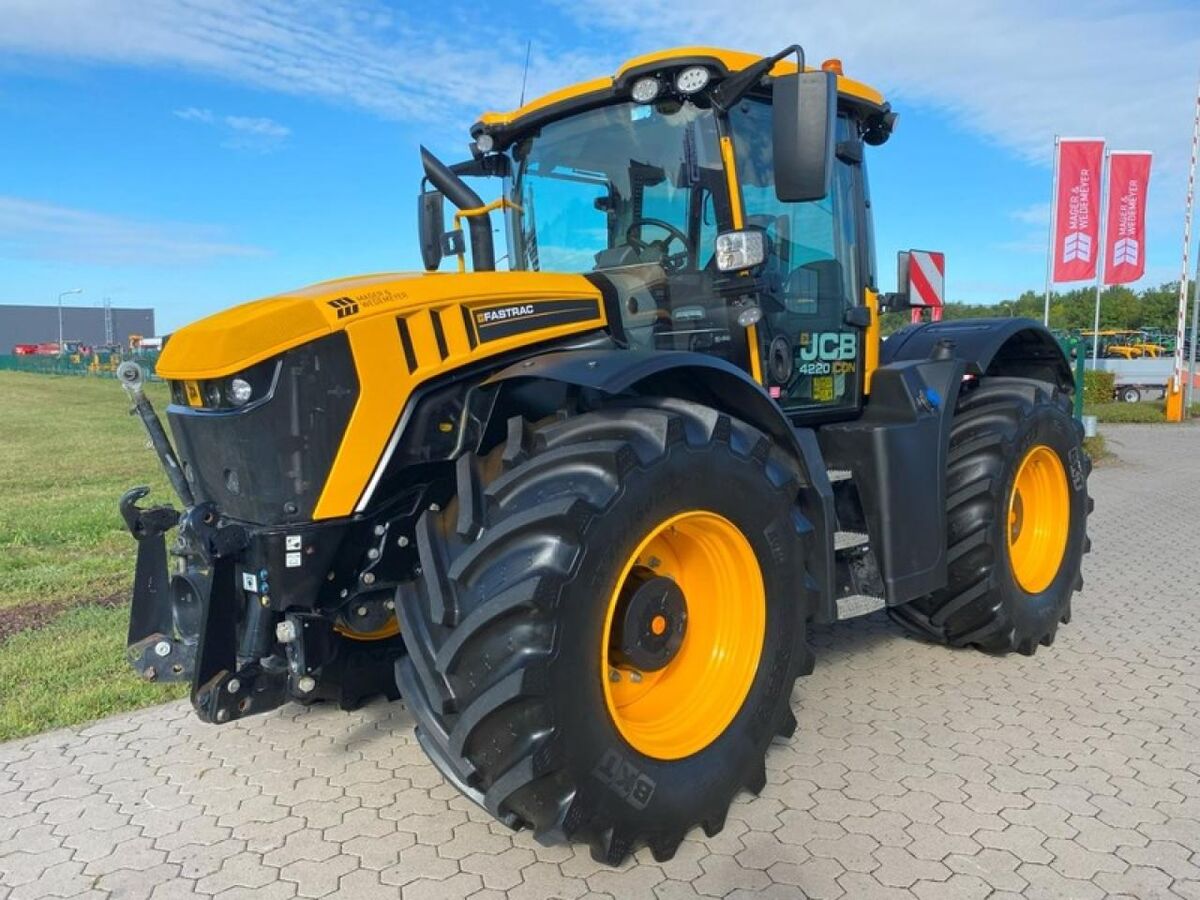 JCB FASTRAC 4220 ICON 1