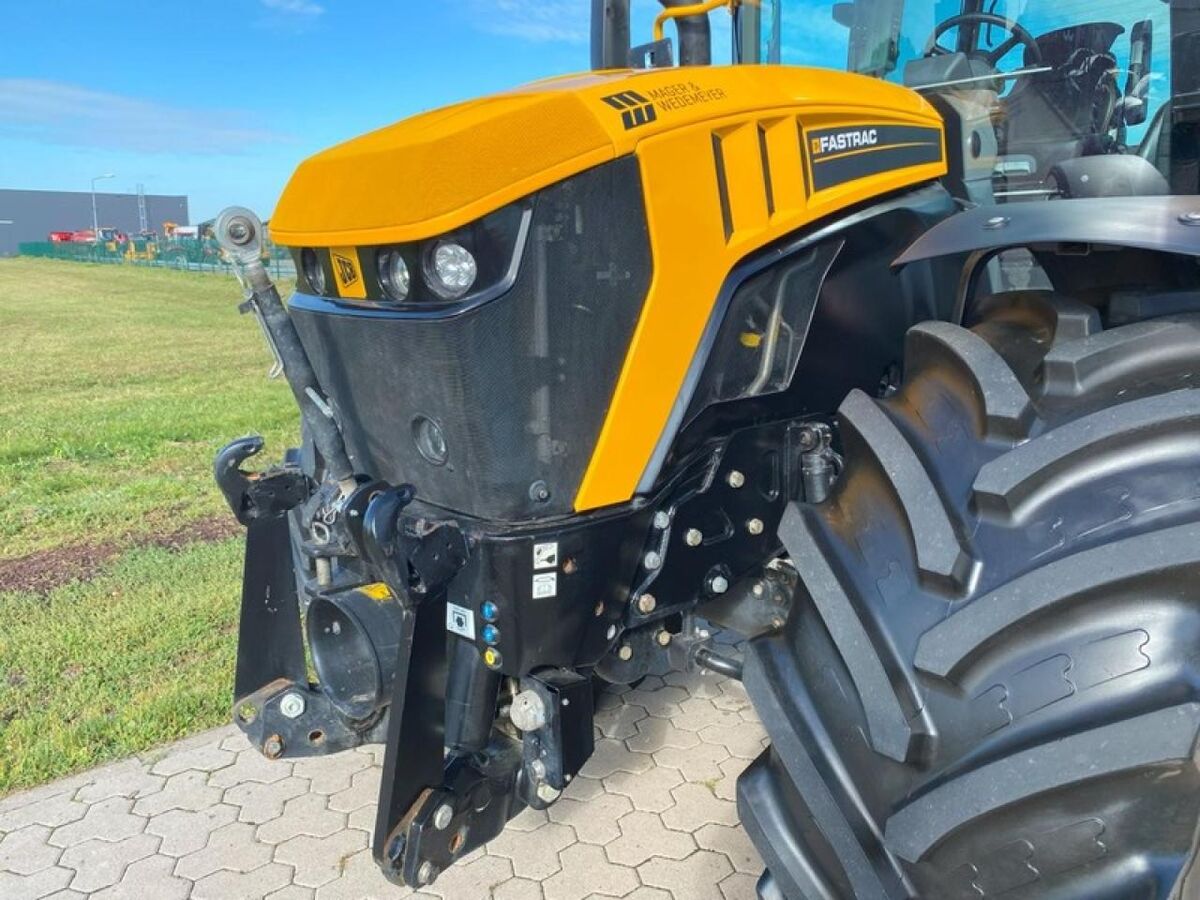 JCB FASTRAC 4220 ICON 2