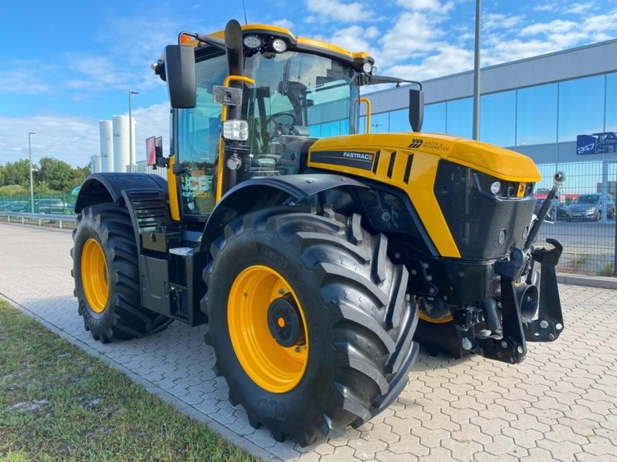JCB FASTRAC 4220 ICON 3