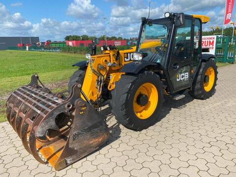 JCB 527-58 AGRI-PLUS MIT ANBAUGERÄTEN