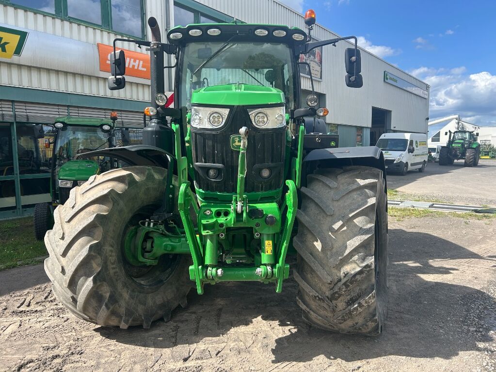 John Deere 6175R 2