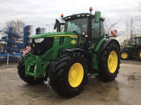John Deere 6R 250
