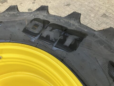 BKT 520/85R38 3