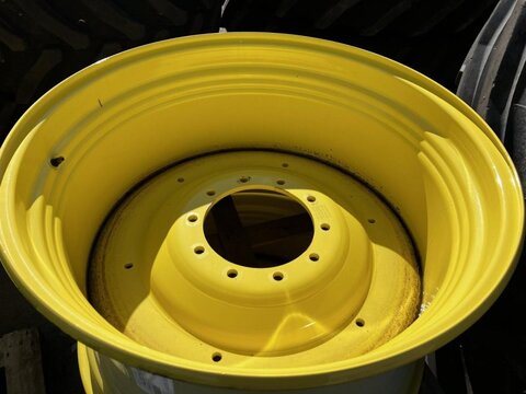 John Deere 23x38 2