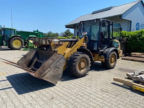 CAT 906H