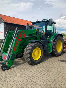 John Deere 6135R
