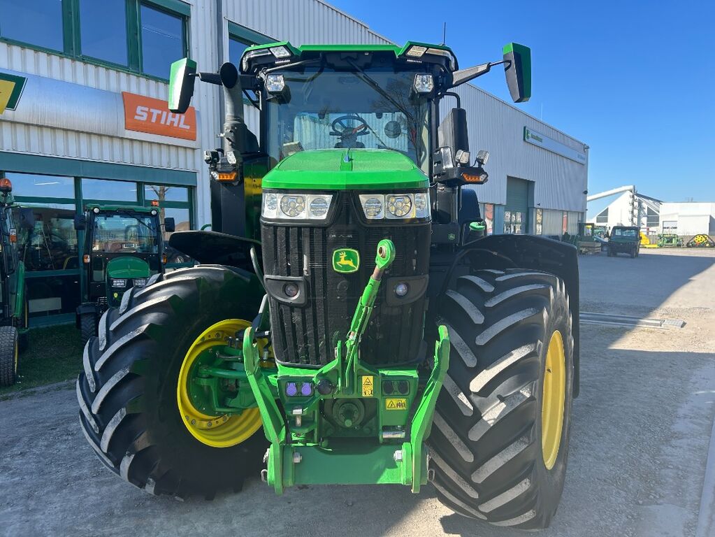 John Deere 7R330 2