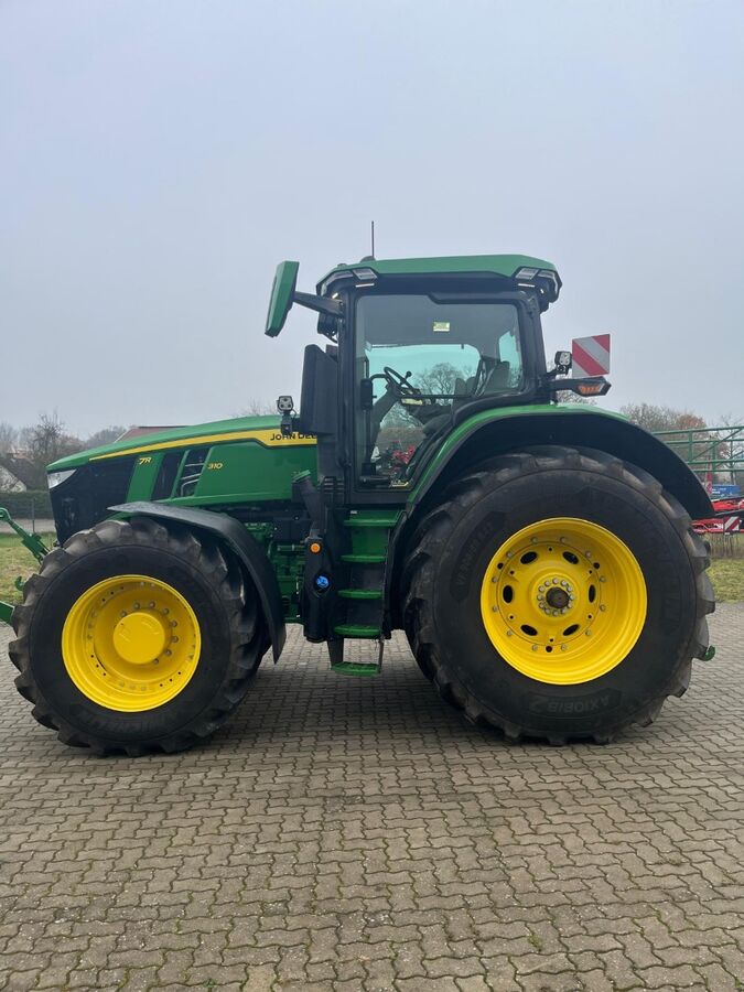 John Deere 7R310 3