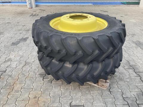 Mitas 320/90R32