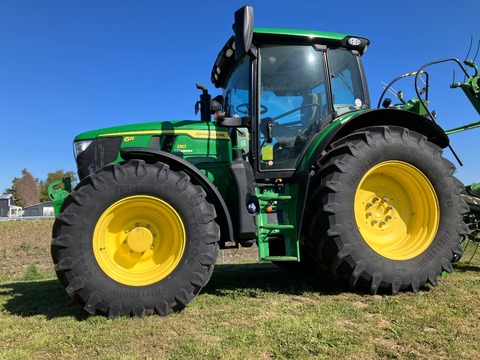 John Deere 6R 130