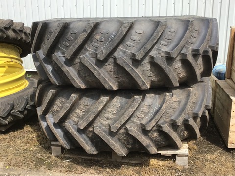 BKT 520/85R38