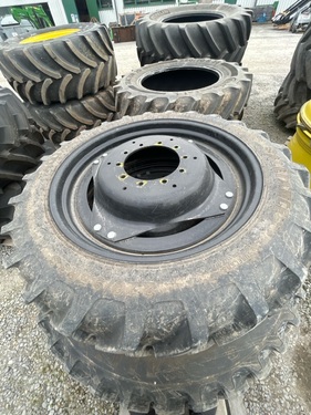Komplettradsatz Alliance A-350 270/95R38