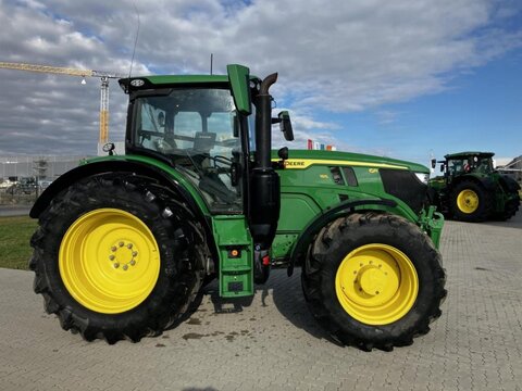 John Deere 6R 185 2