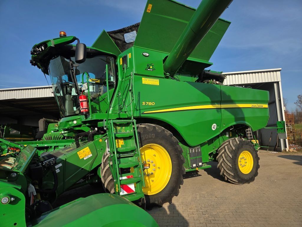 John Deere S780 2