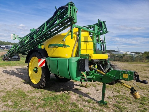 John Deere 740i