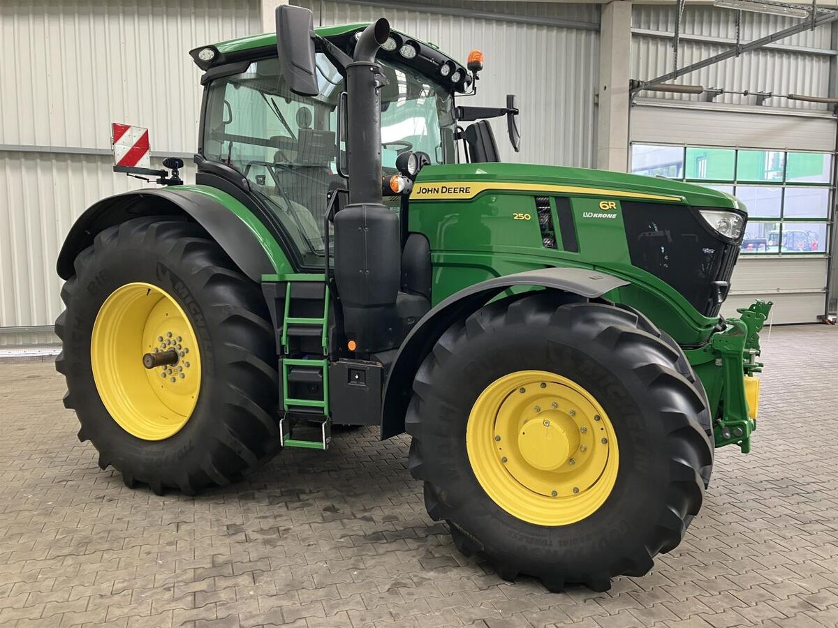 John Deere 6R 250 2