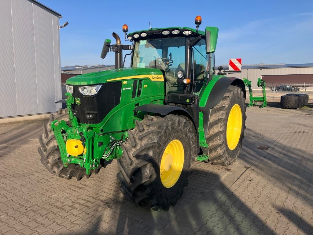 John Deere 6R 215 3