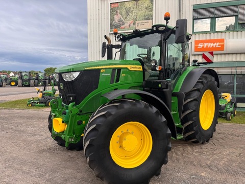 John Deere 6R 195