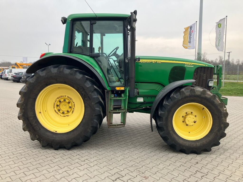 John Deere 6820 2