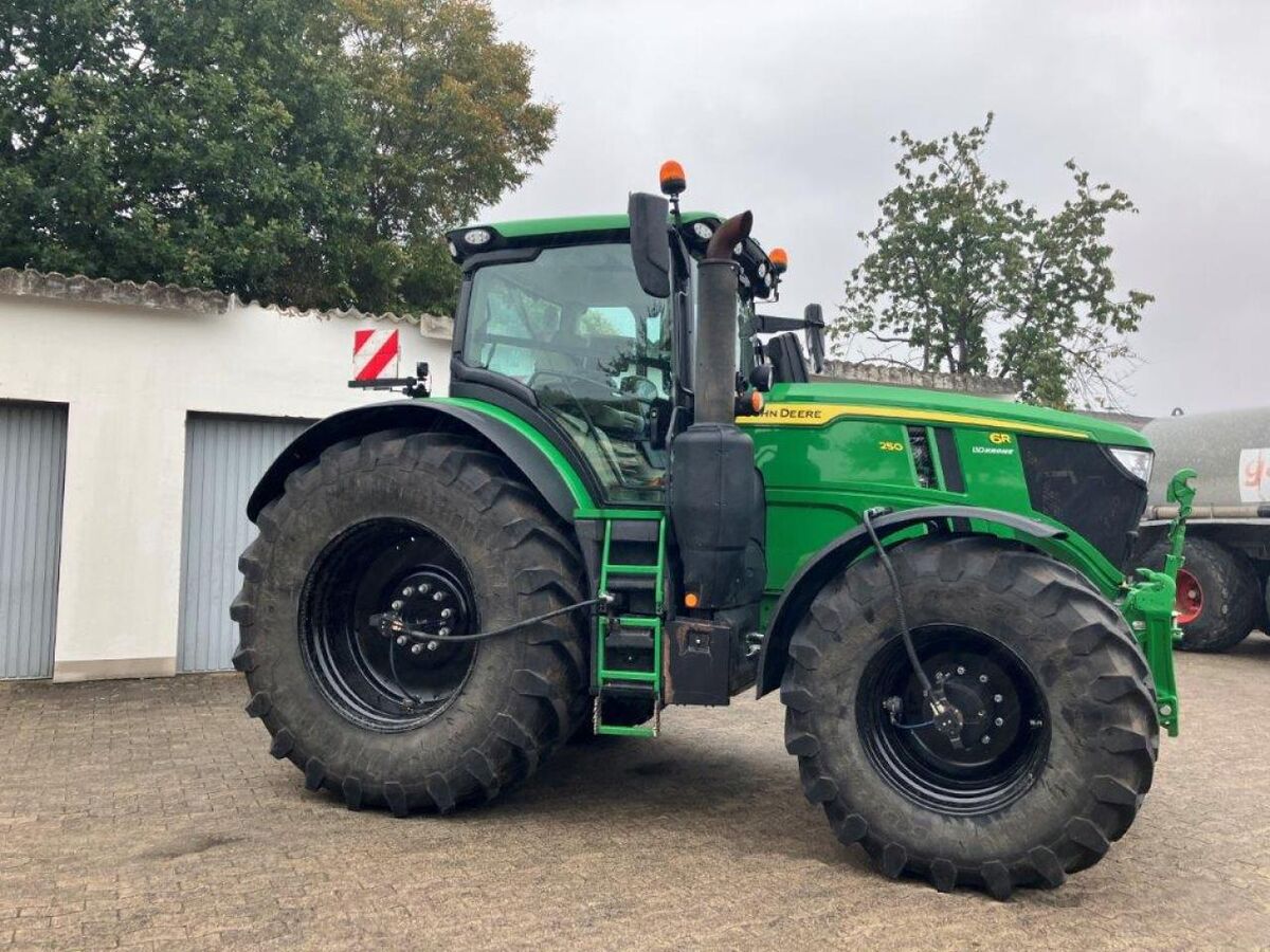 John Deere 6R 250 3