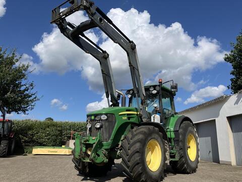 John Deere 7930