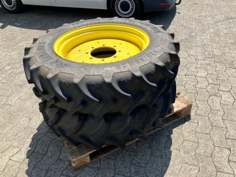 Alliance 320/85R28 2