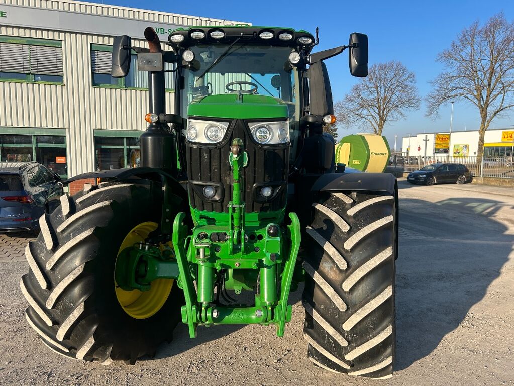 John Deere 6250R 2