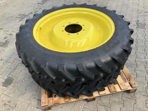 BKT 270/95R36