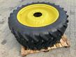 BKT 270/95R36