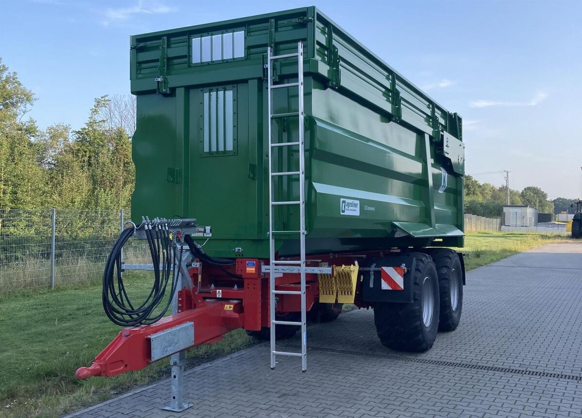 Kröger-Terraliner MUK 303 1