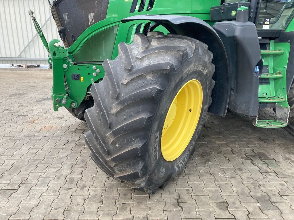 John Deere 6195R 2