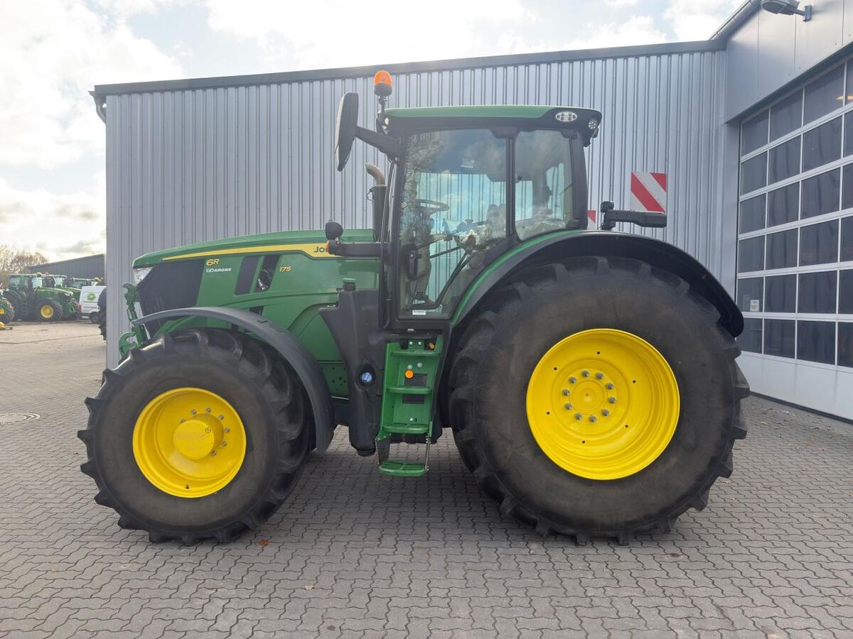 John Deere 6R 175 1