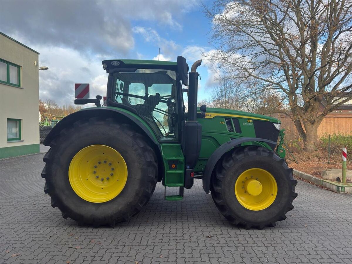 John Deere 6R 175 2