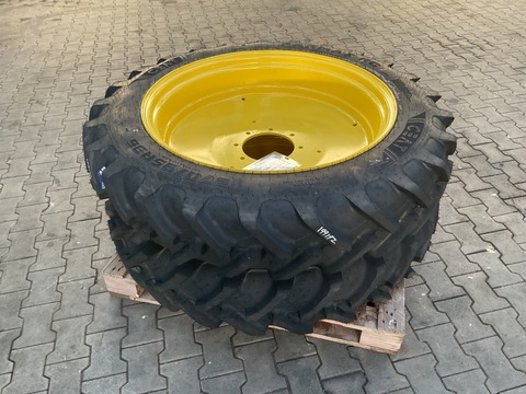 Sonstige 270/95R36