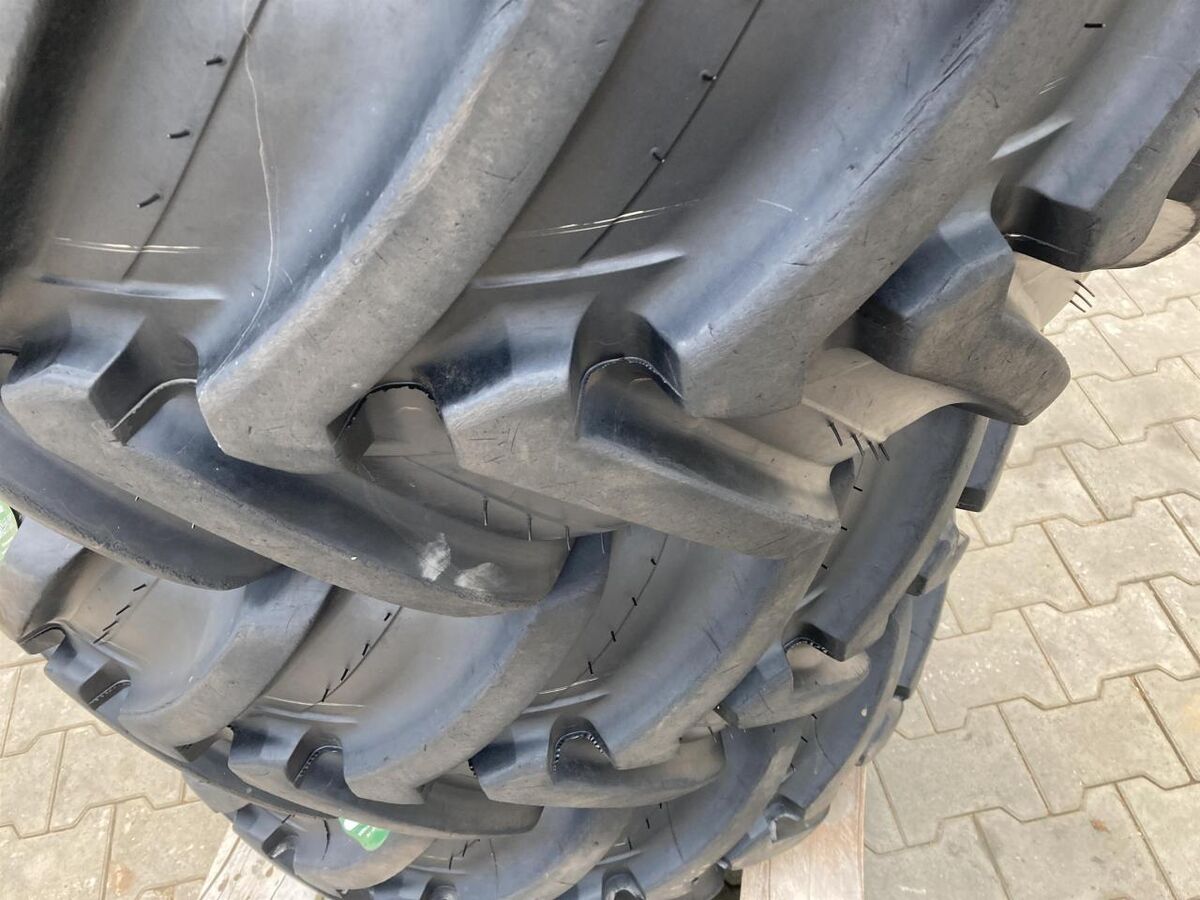 Michelin 400/70R20 3