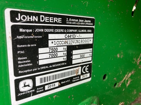 John Deere C441R